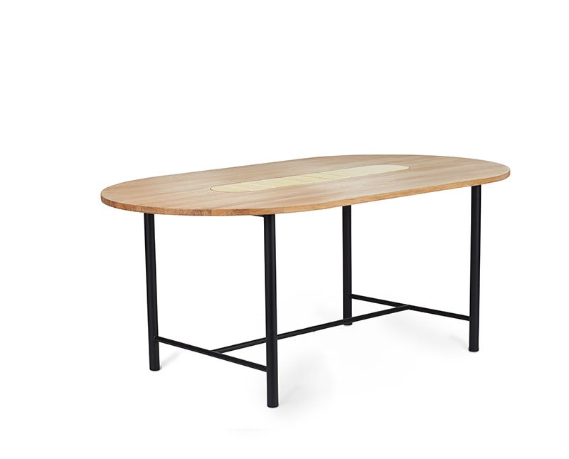bemyguest-diningtable-oiledoak-yellow-l180-02-warm-nordic