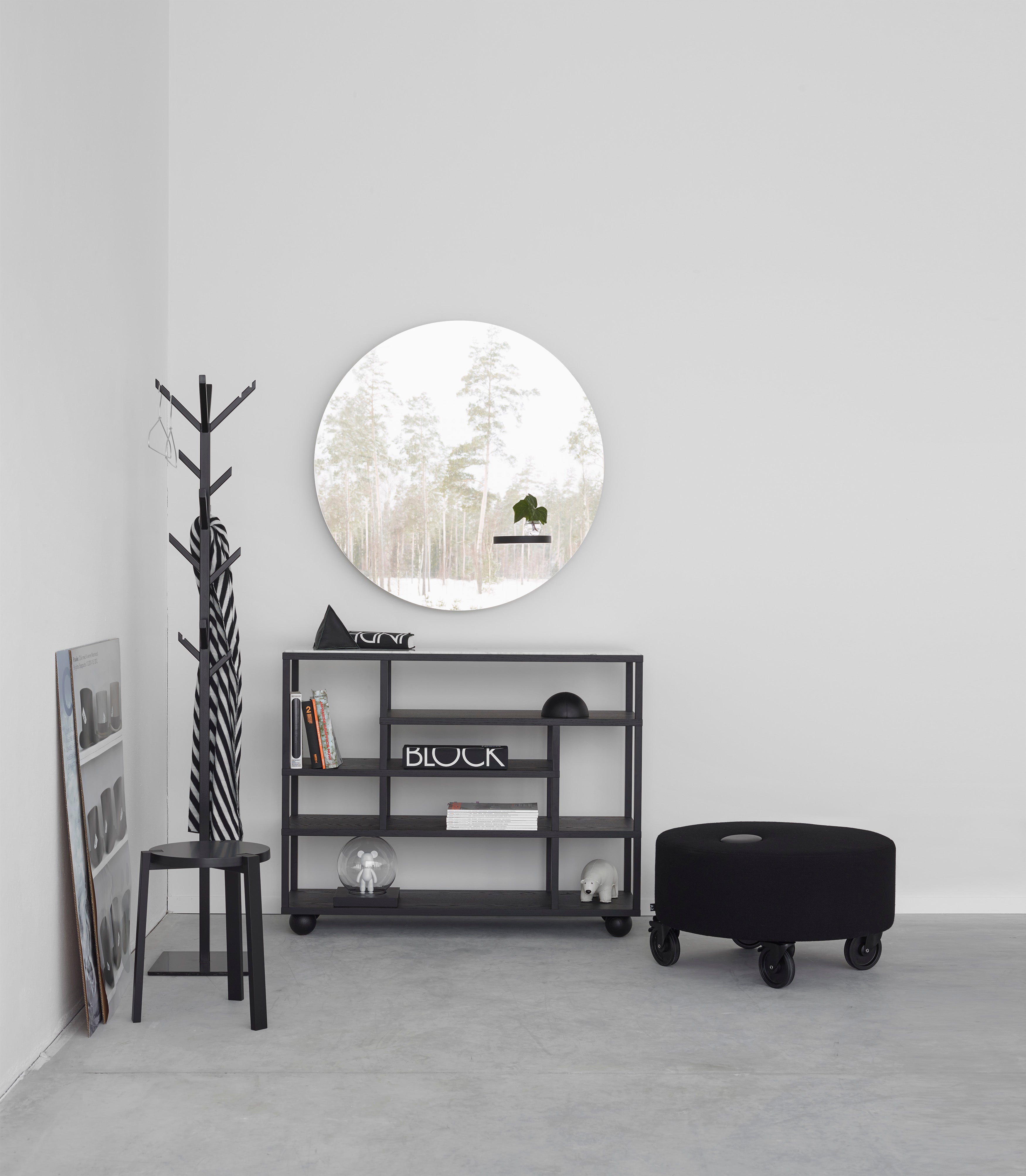 Show-bokhylla-svart-A2-Designer