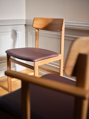 Stolab-Pal-Chair-Natural-Oil-Oak-Elmosoft-93129-Lifestyle