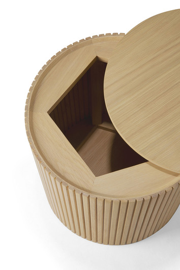 Ethnicraft-Roller-Max-Side-Table-Oak-Detail