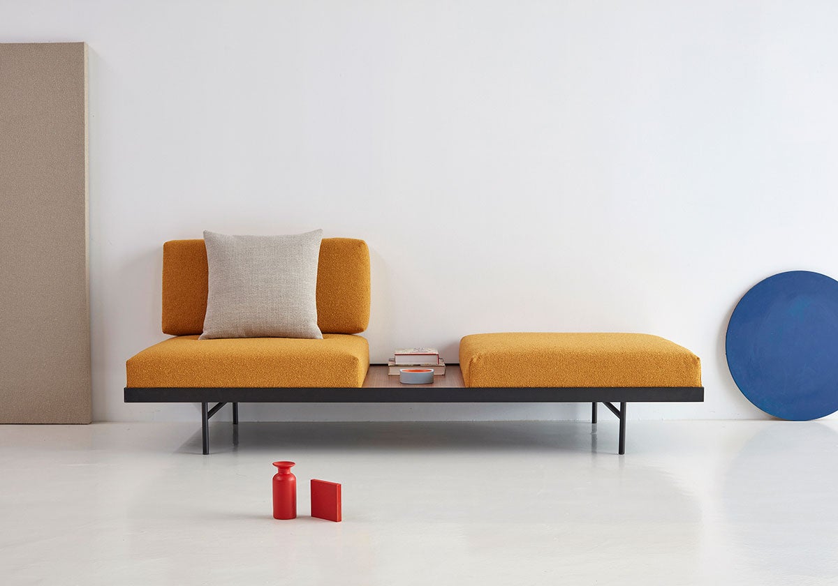 Puri-Dagbadd-Valnot-536-Boucle-Ochre-Miljo