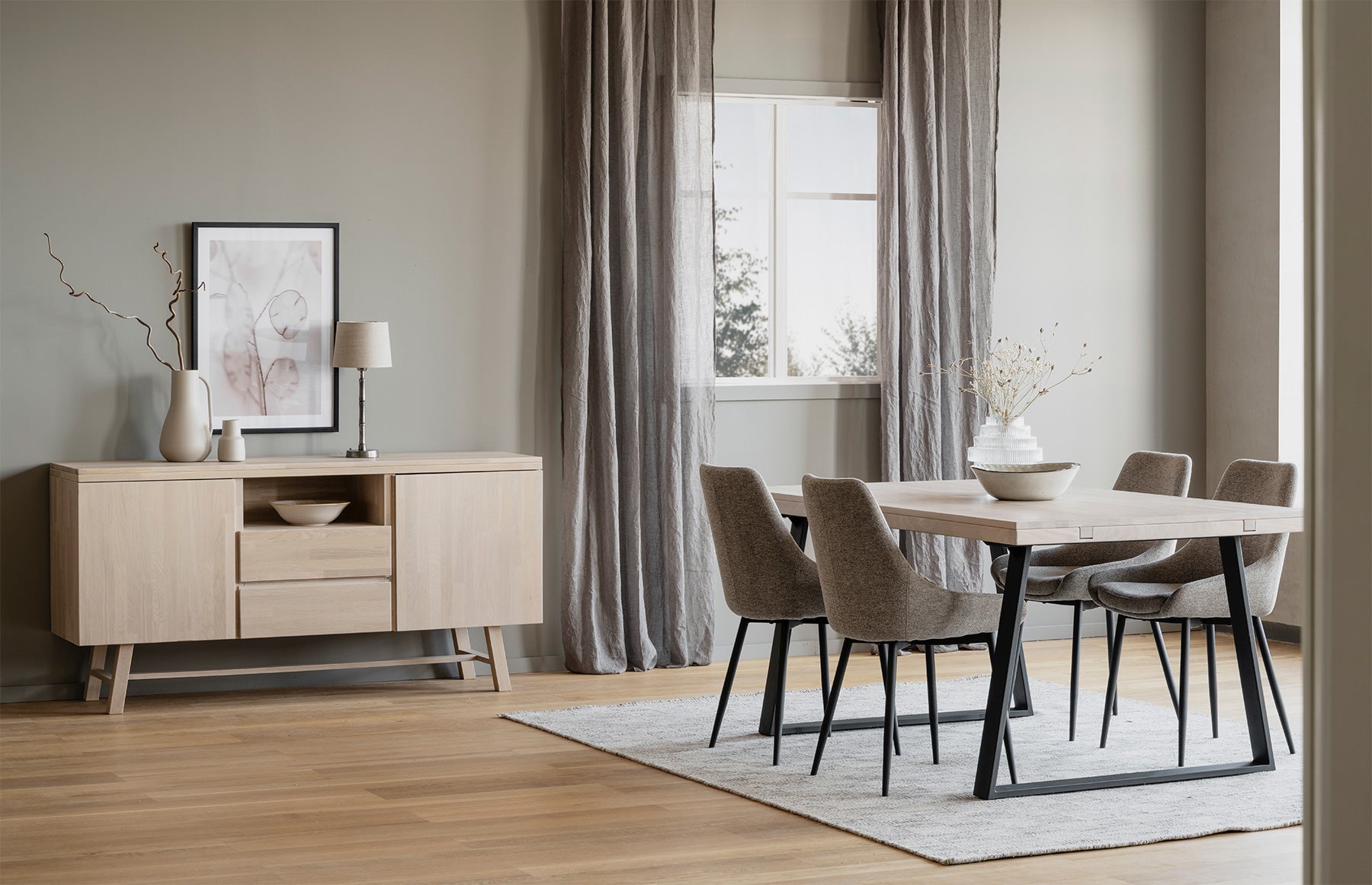 Brooklyn-matbord---119835,-Brooklyn-sideboard---108564,-Sierra---110487,-01