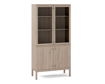 Stolab-Prio-Vitrine-Bright-Matt-Lacquer-Oak