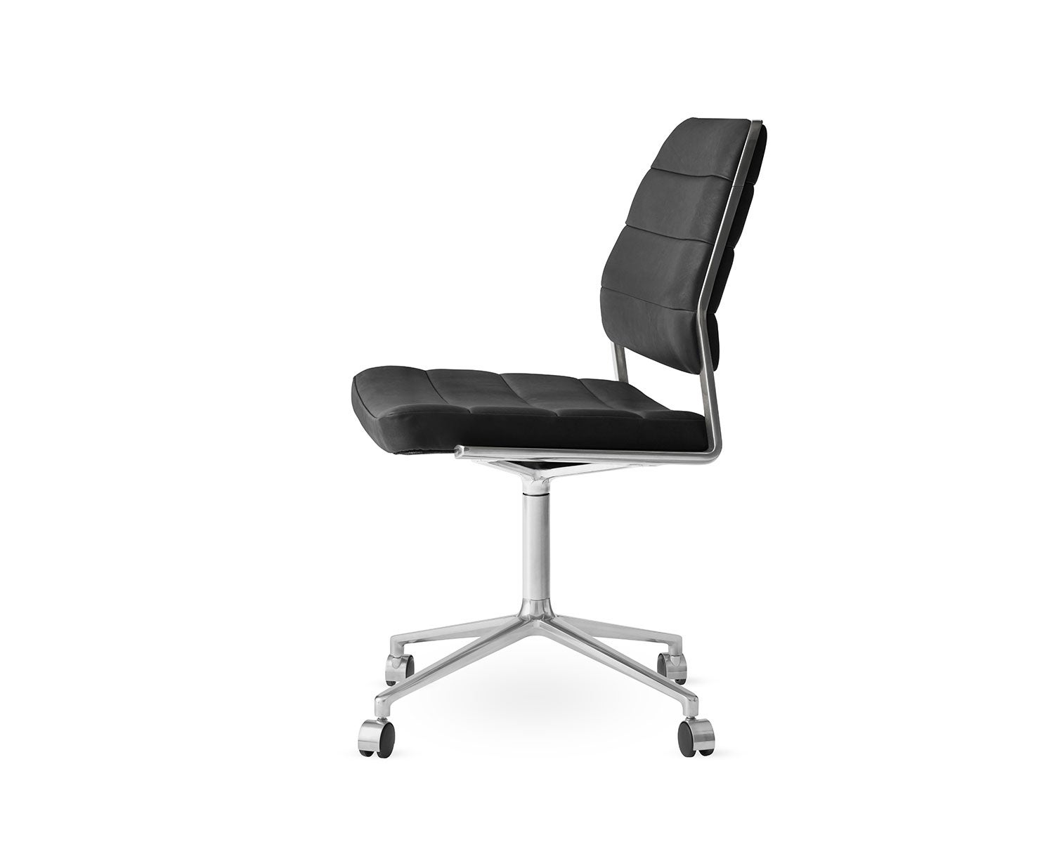 Vipp-454-Swivel-Chair-Black-Leather-Castors-1