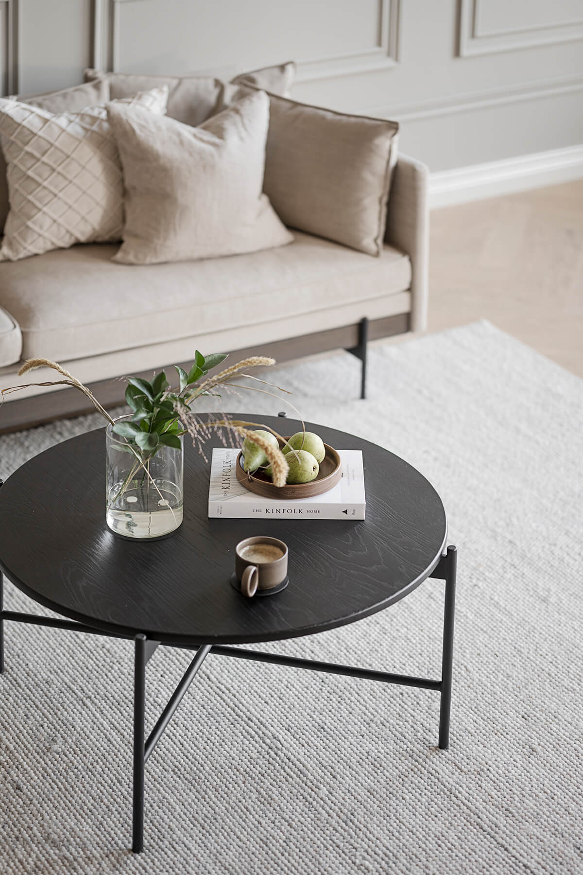 Skye-runt-soffbord-119326-miljo