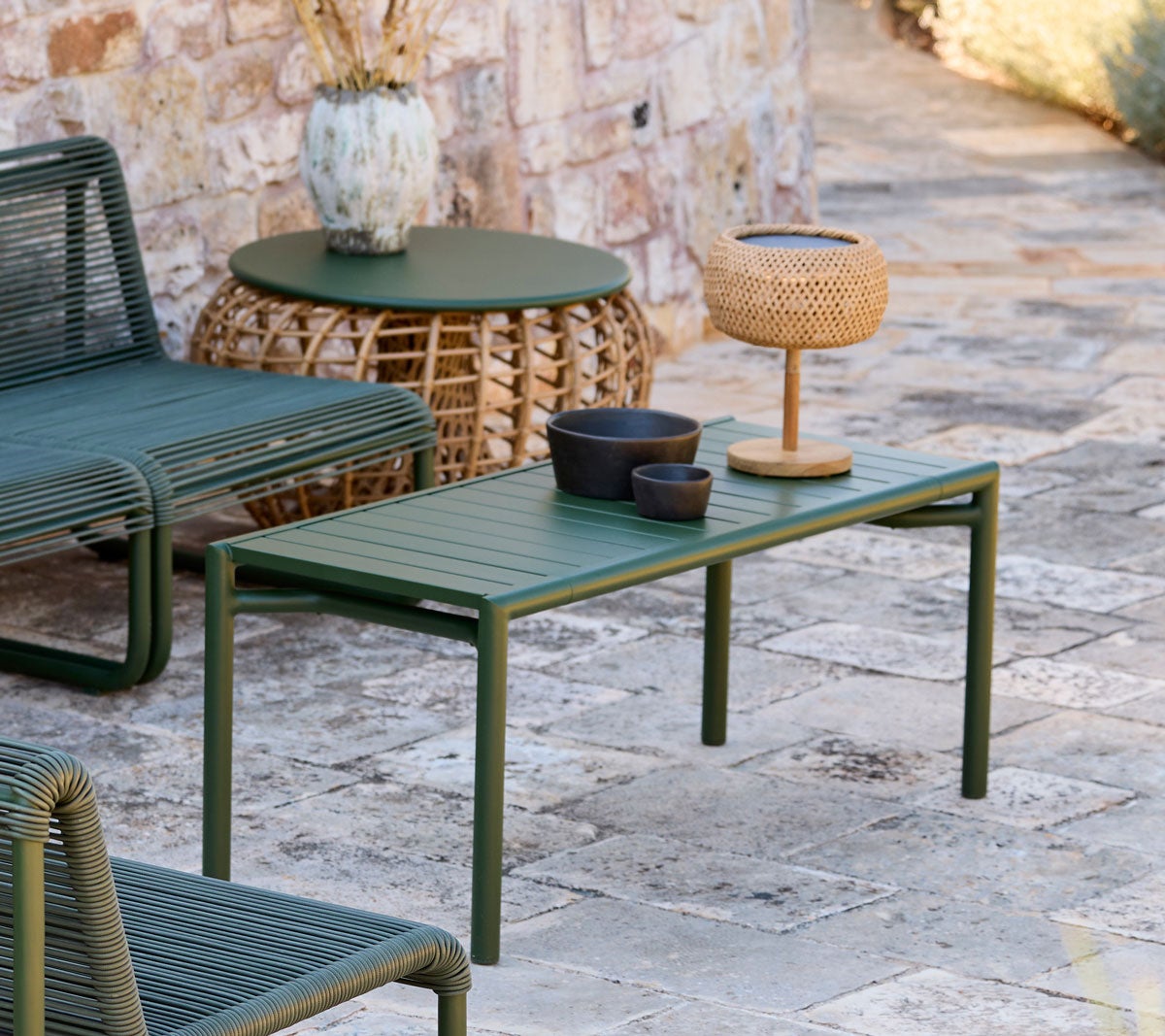 Bliss-Bench-Table-Illusion-Glow-Table-Lamp