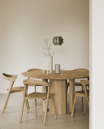 Ethnicraft-Roller-Max-Dining-Table-Oak-Lifestyle