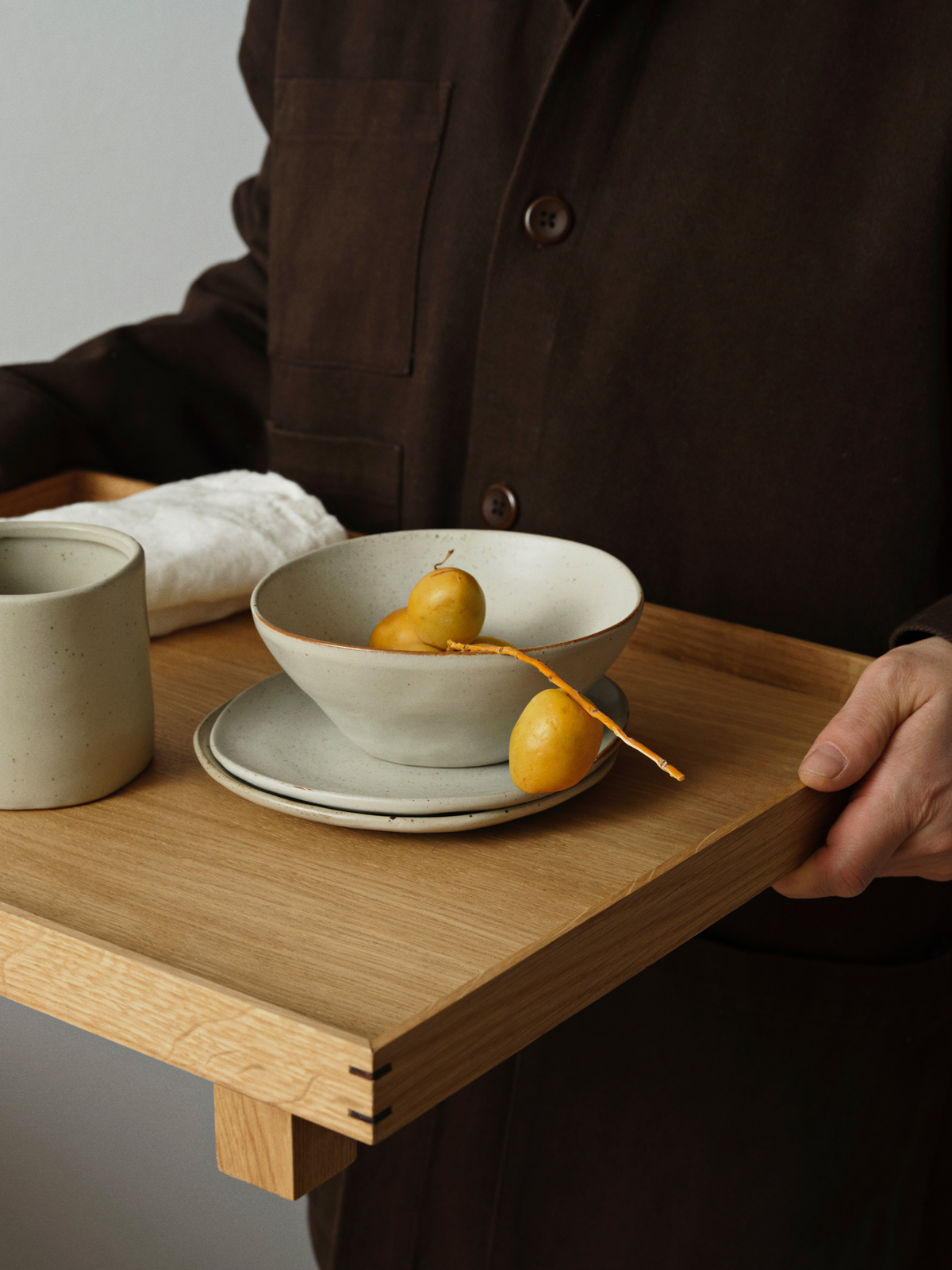 fermLIVING_AW21_Flow_1104264625_1104264625_AW18_BonWoodenTray_3399_01