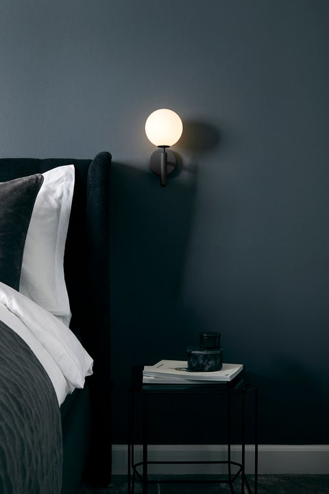 Nuura-Miira-Wall-Lamp-Rock-Grey-Opal-Lifestyle
