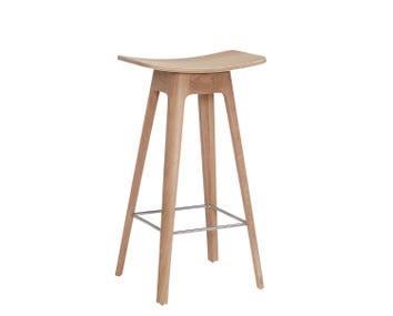 HC1-barstool-H67-cm-oak-matt-lacquer-Andersen-Furniture_1