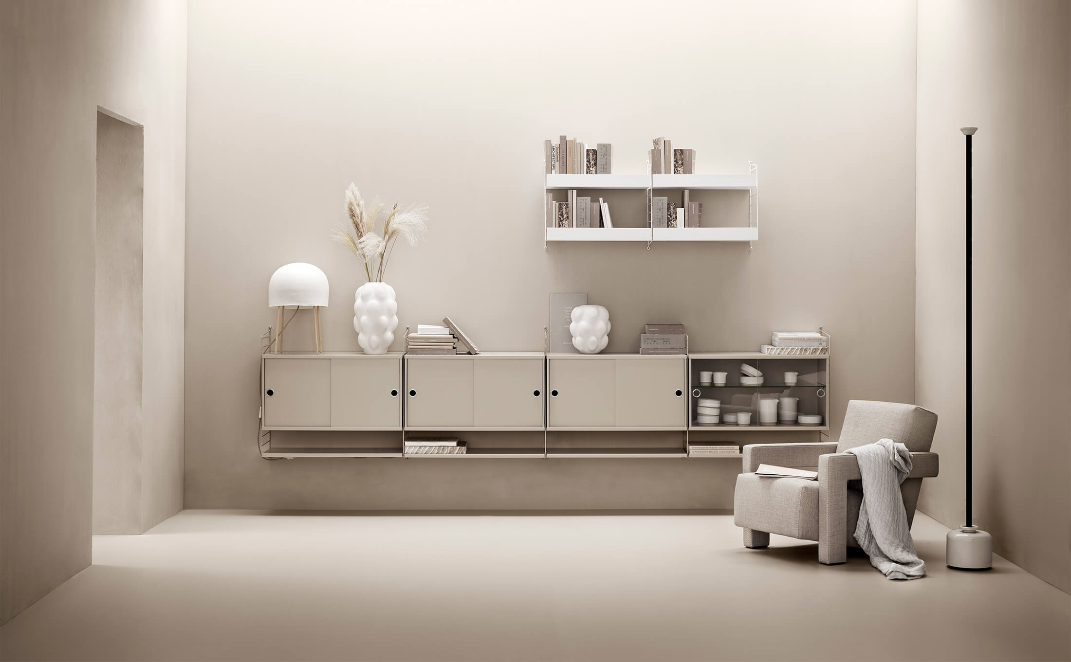 string-system-livingroom-beige-white_landscape-web-BYO