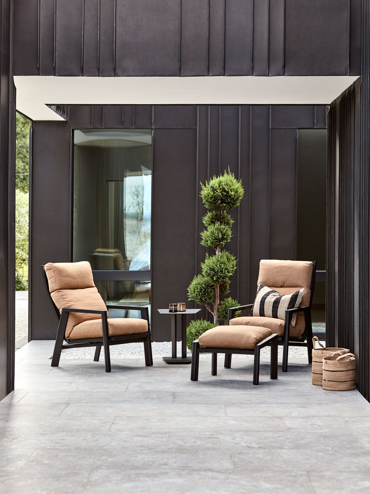 Brafab-Slide-Positionsfatolj-Cinnamon-Gold-Miljo