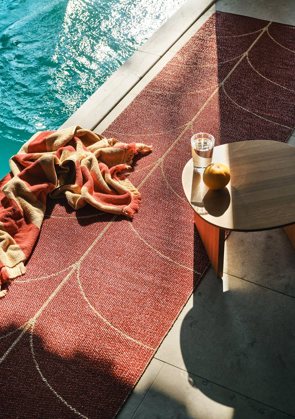 Pappelina-Leif-Rug-Berry-Lifestyle.jpg Pappelina-Leif-Rug-Berry-Lifestyle