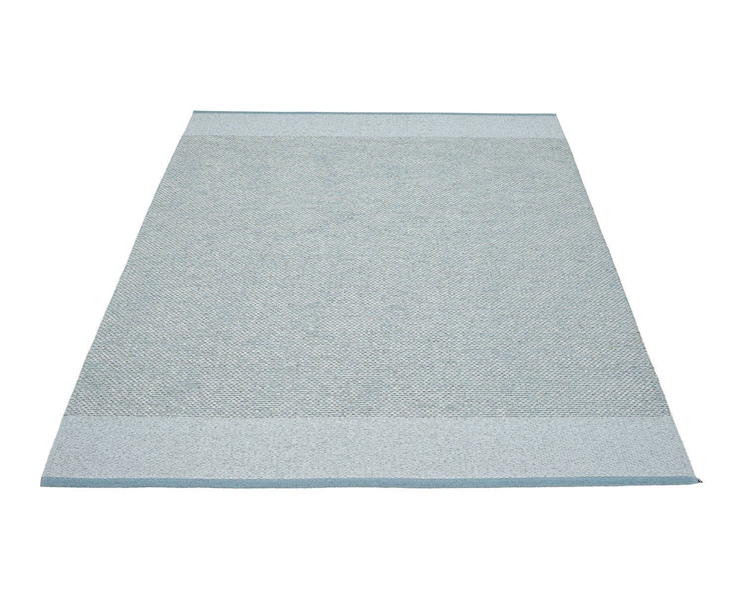 Edit-Matta-Dove_Blue-Blue_Fog-Stone-Metallic-180x260-cm