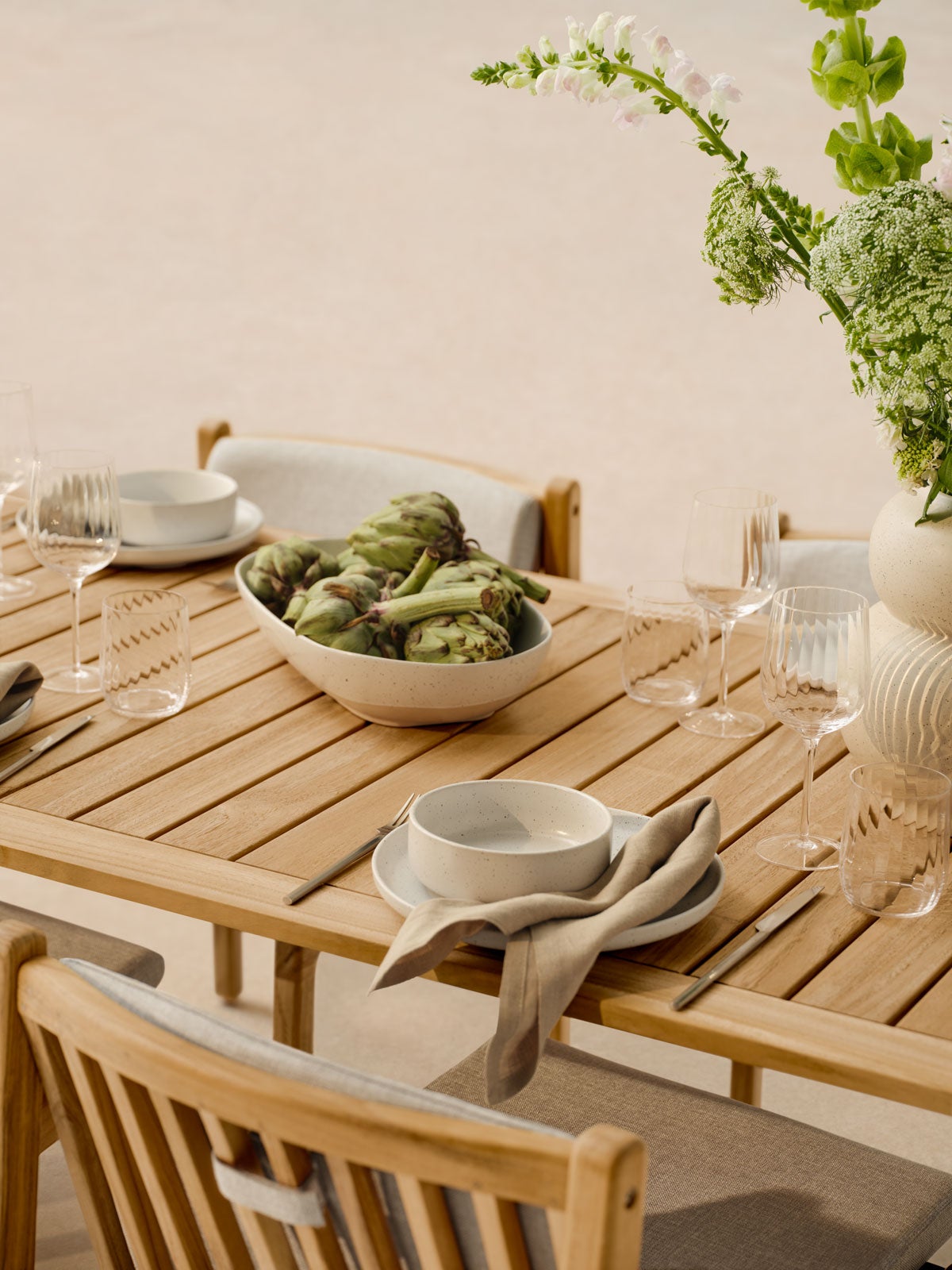 Bolia-Patio-Outdoor-Dining-Table-220-Lifestyle