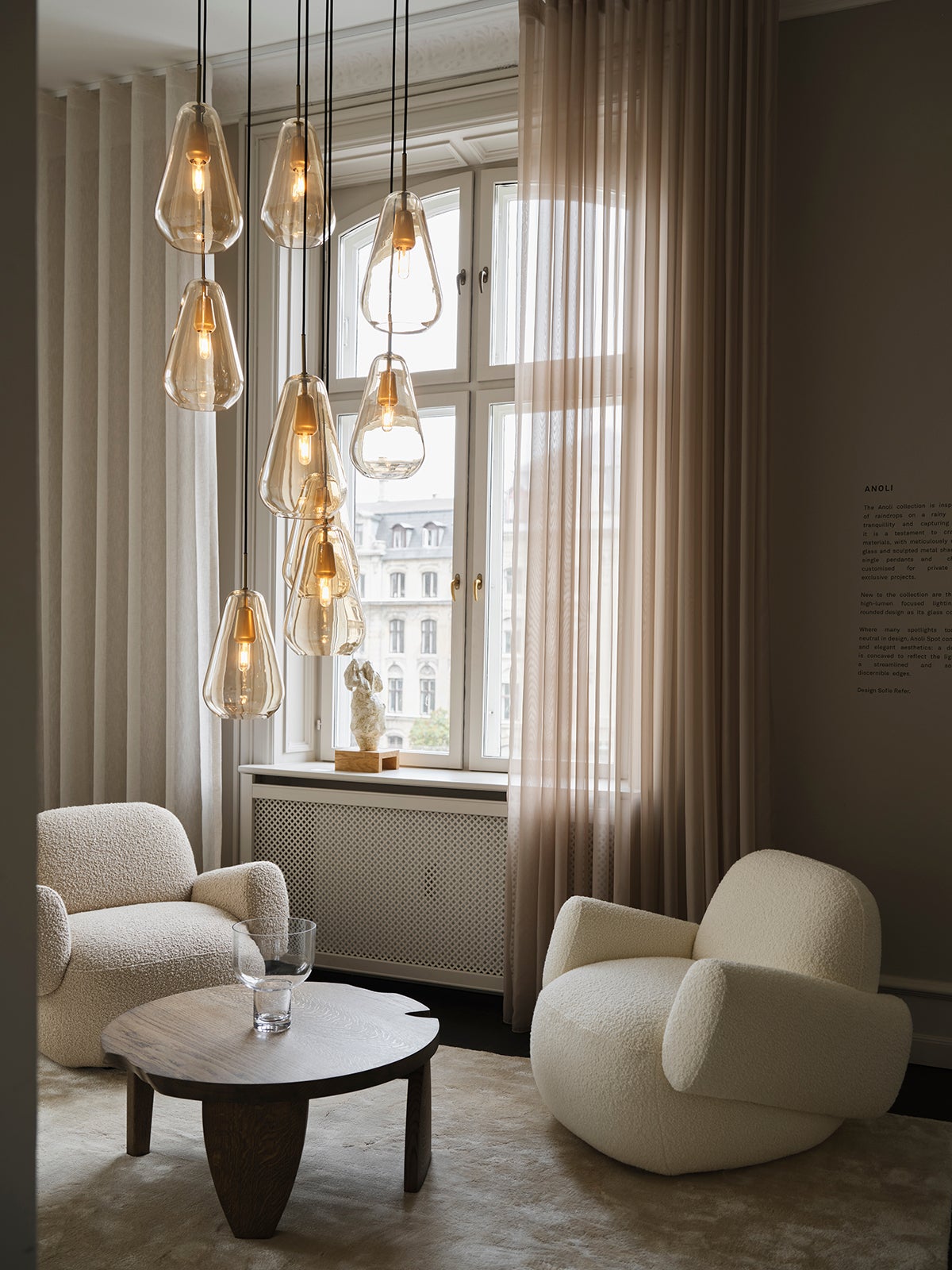 Nuura-Anoli-13-Chandelier-Nordic-Gold-Gold-Lifestyle-1