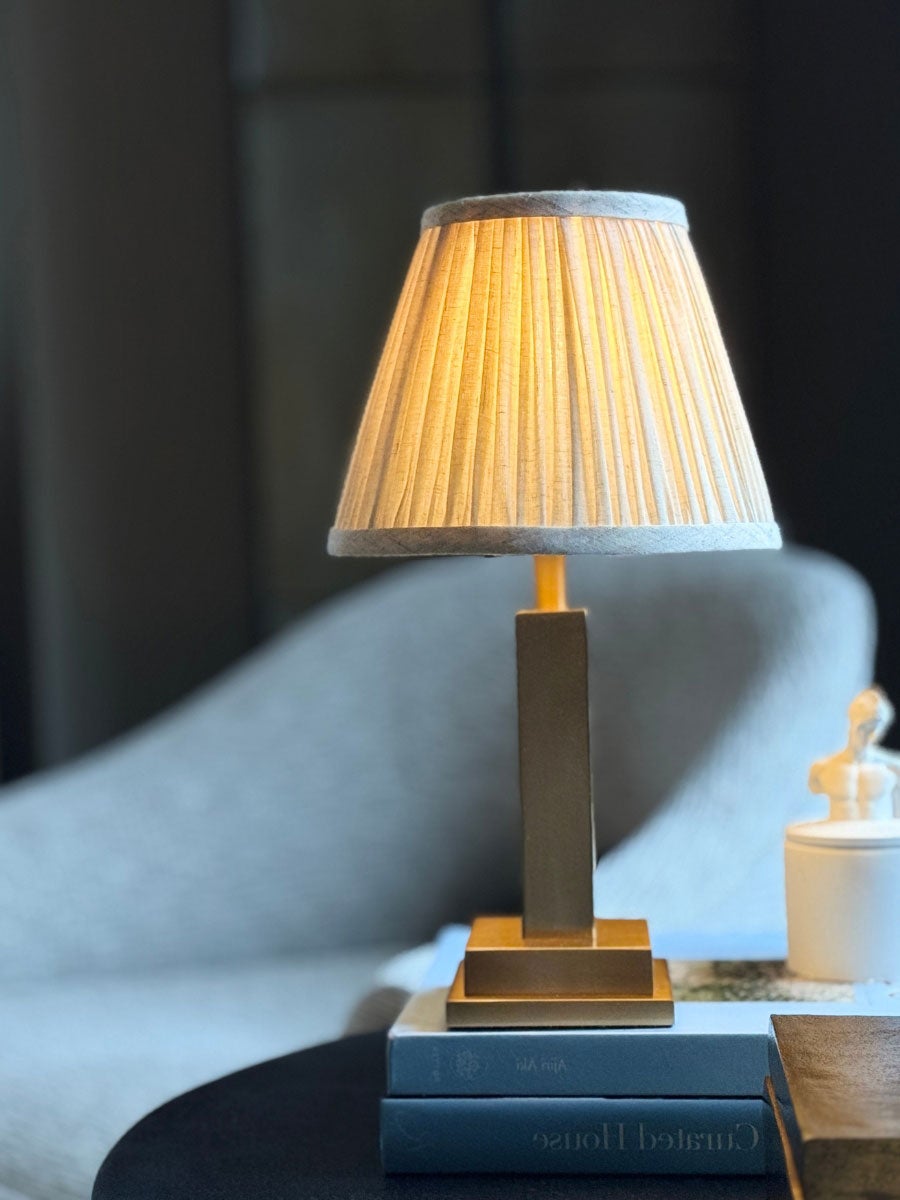 Chicago-portabel-lampa-gold-house-of-firefly-5