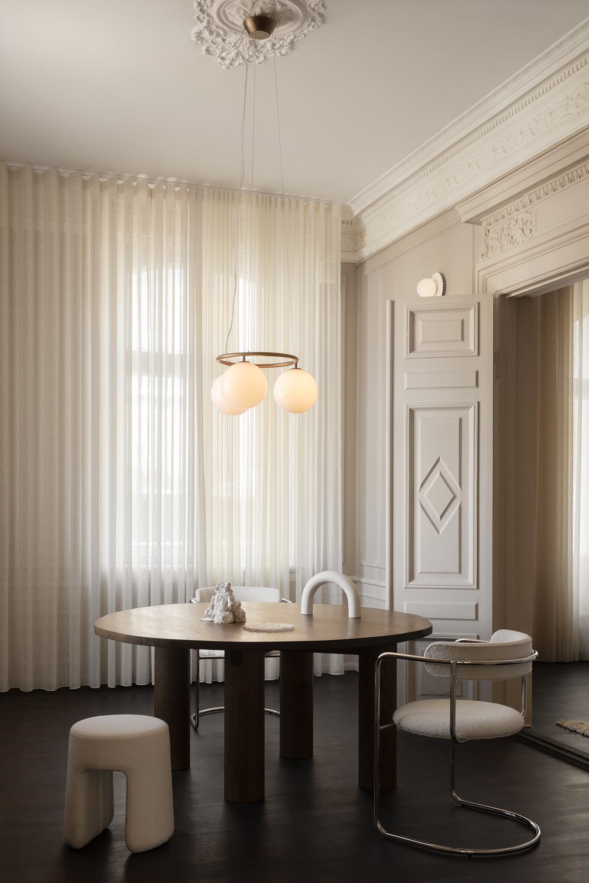 Nuura-Miira-3-Circular-Chandelier-Dark-Bronze-Opal-Lifestyle