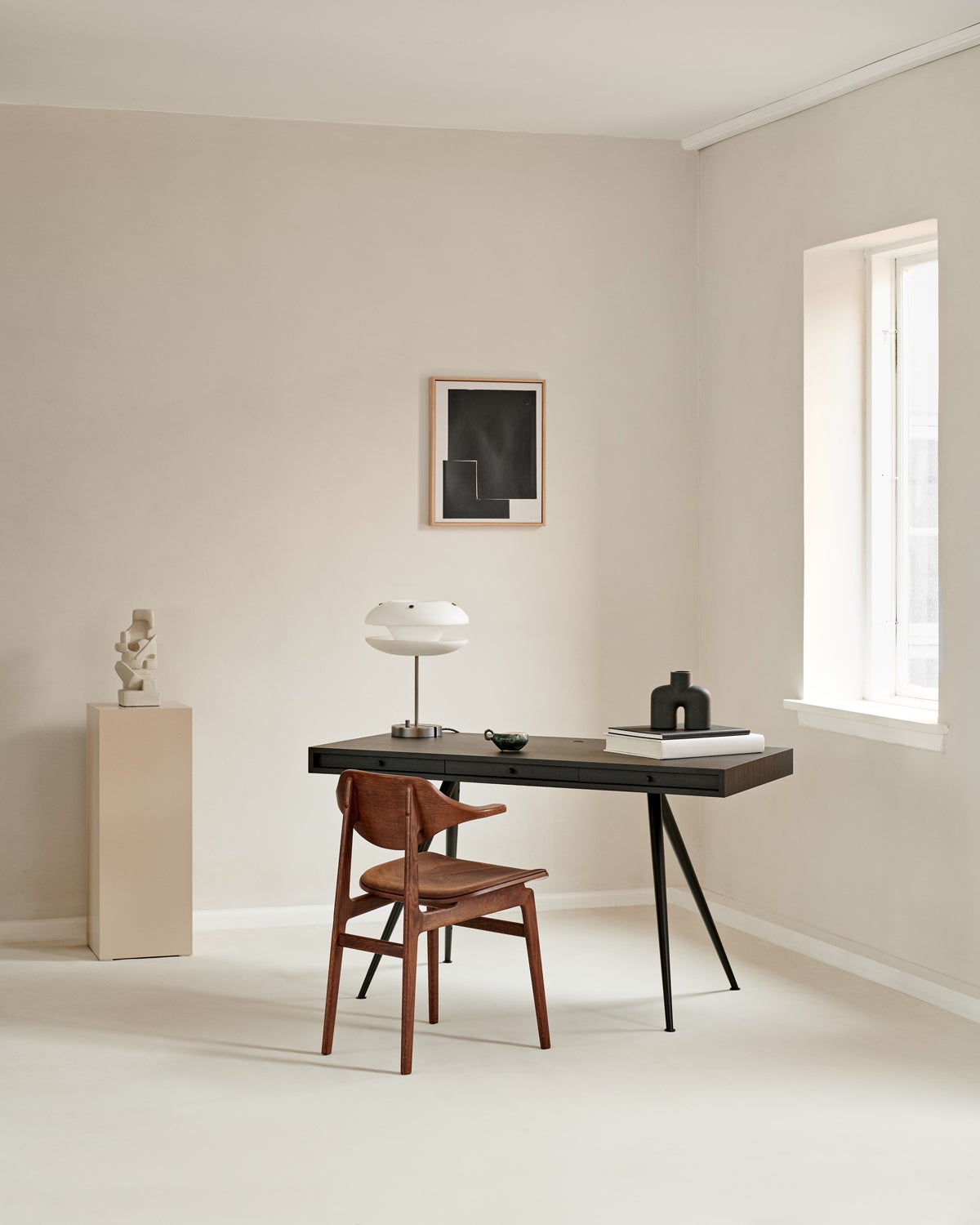 JFK-Desk-01