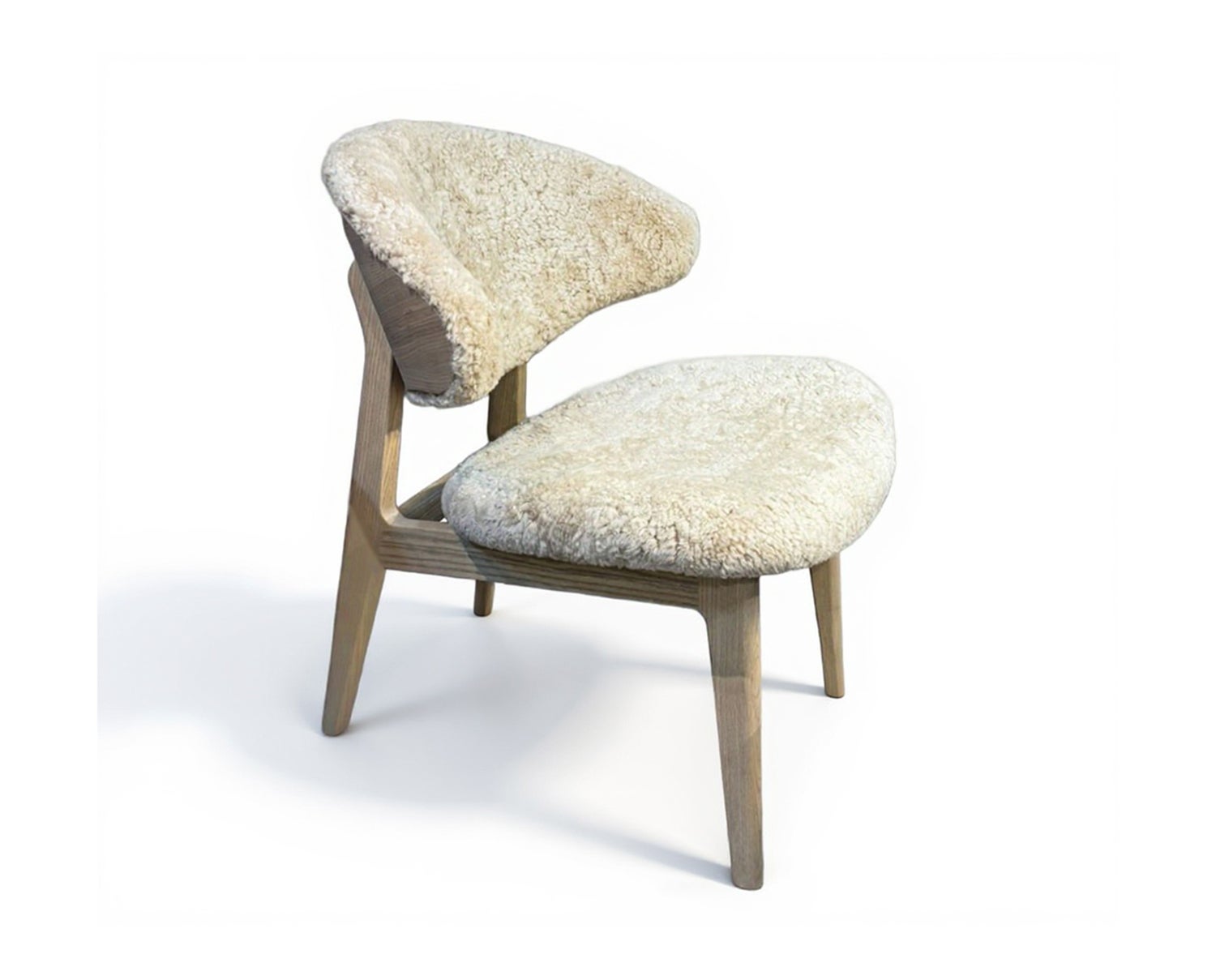 Kristensen & Kristensen Ram Shell Lounge Chair i hvidolieret massiv ask og fåreskind Mohawi