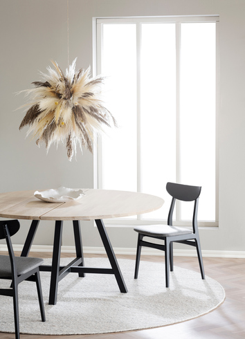 Rodham-stol-1200068-Carradale-matbord-vitpigm-ek-120342