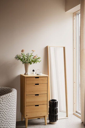 Rowico-Garrison-Chest-3-Drawers-Oak-Lifestyle