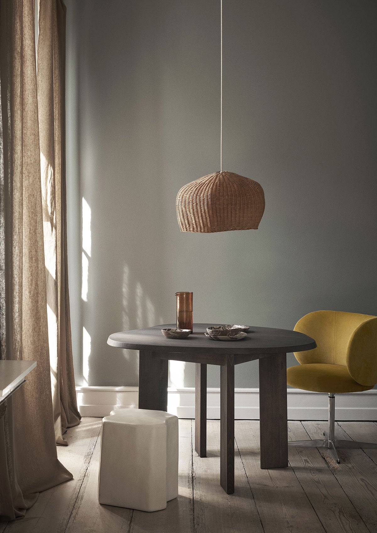 Rico-Dining-Chair-Swivel-Rich-Velvet-Honey-Lifestyle