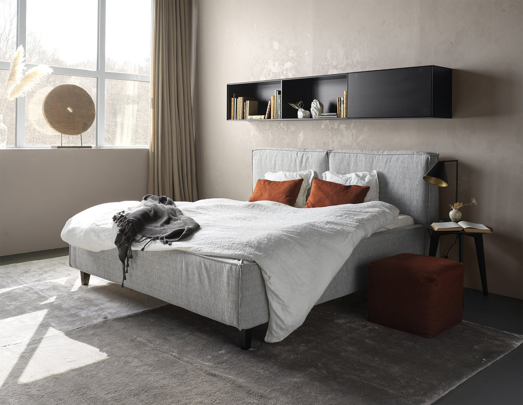 Vesta-bed_-Cortina-Silver_