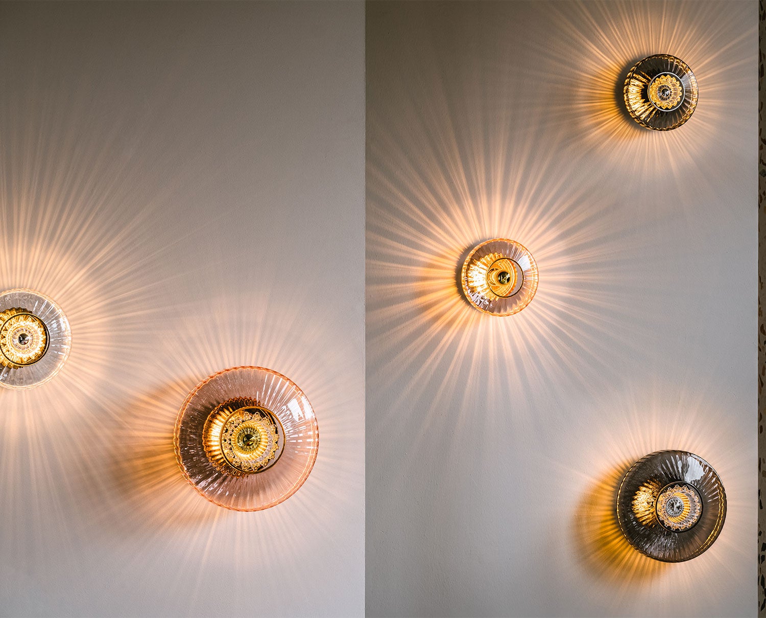 DesignbyUs_Image_New-Wave-Optic-Wall_-Series_Closeup_High