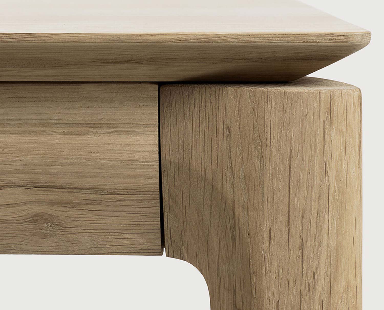 Bok-Matbord-ek-detalj-Etnicraft