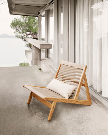 MR01-Initial-Lounge-Chair-Lifestyle