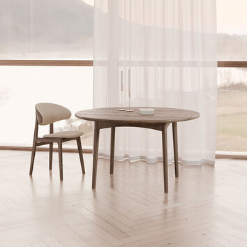 Kristensen-Klassi-Dining-Table-Round-D130-AC11-Pisa-2-Lifestyle