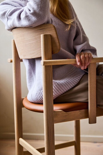 Stolab-Pal-Arm-Chair-White-Oil-Oak-Elmosoft-33004-Lifestyle-1