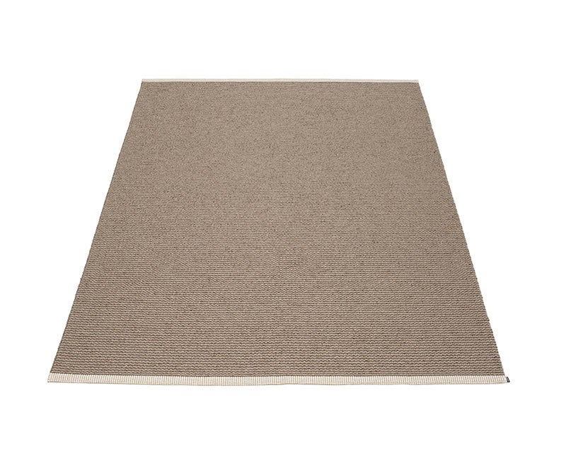 mono-dark-mud-140-matta-pappelina