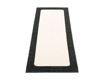 pappelina_ilda_black_70x180_fram