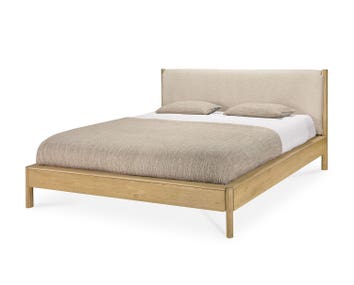 PI Sengeramme 180x200 i stoffet Cloud