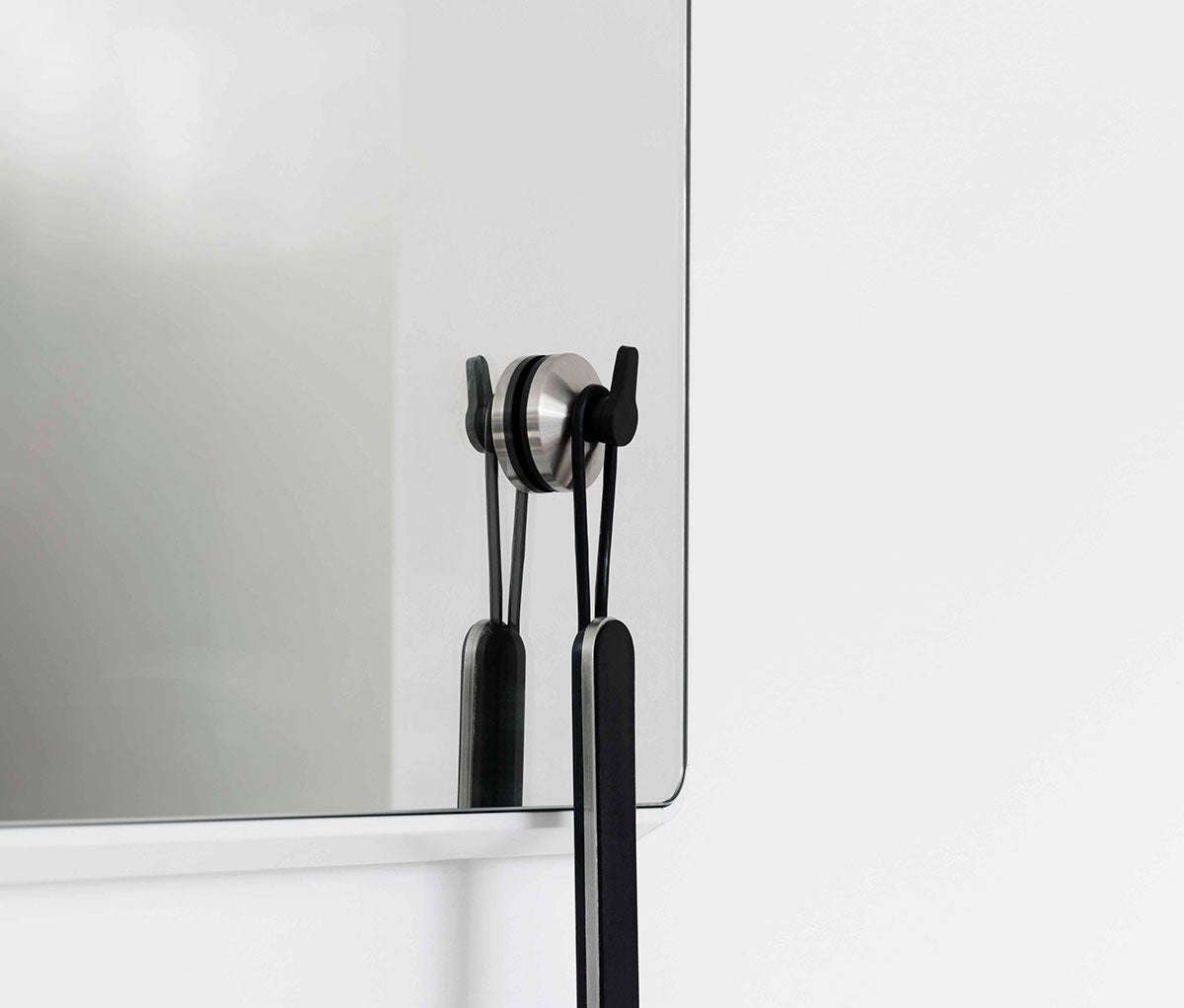 Vipp 265 Krog med sugekop på spejl