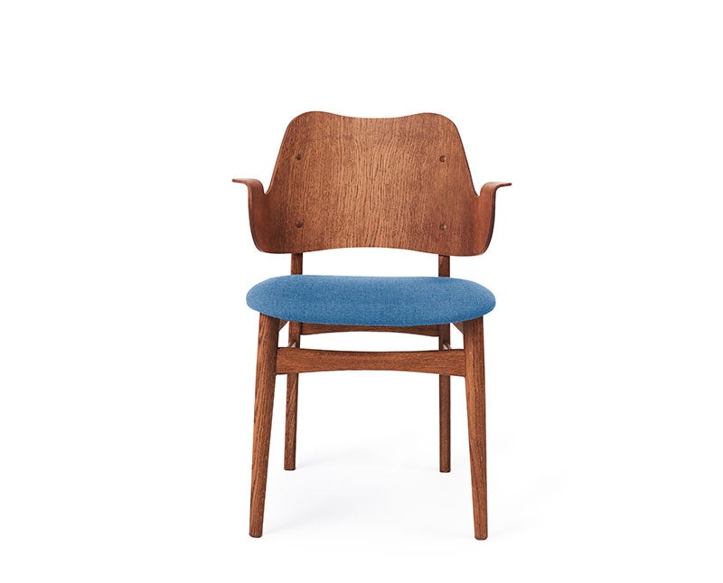 gesture-teakbets-seat-sea-blue-warm-nordic