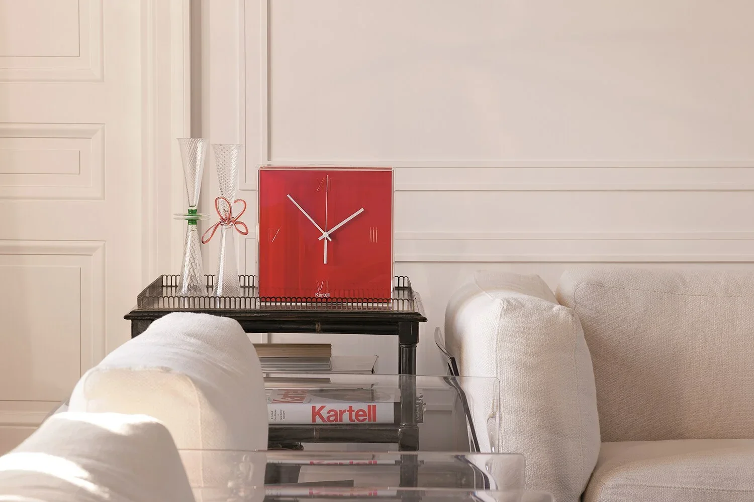 Kartell-Tic-Tac-Clock-Red-Lifestyle