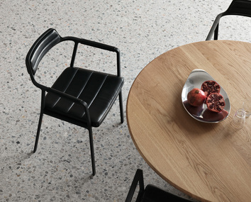 vipp-451-chair-lifestyle-3-high