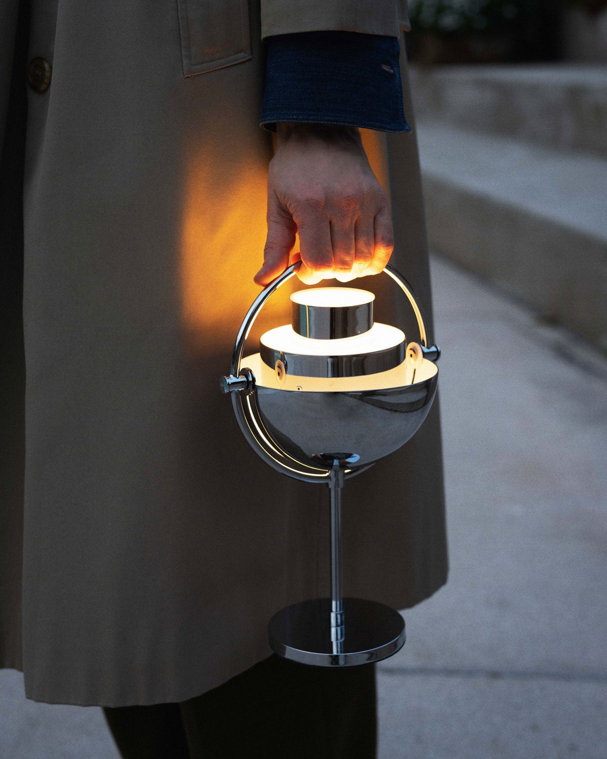 Multi-Lite-Portable-Chrome-Miljo