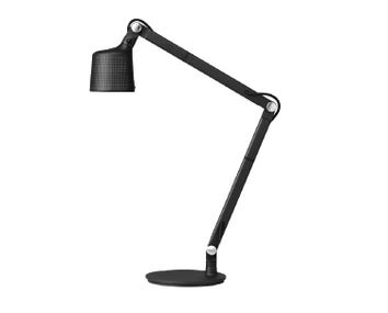 vipp-521-desk-lamp-01-rgb