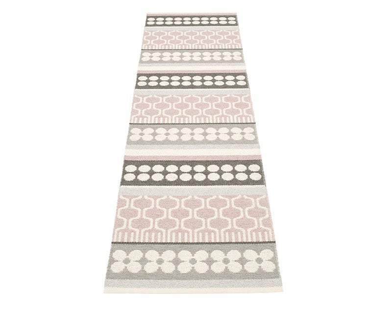 asta-pale-rose-matta-fram-pappelina