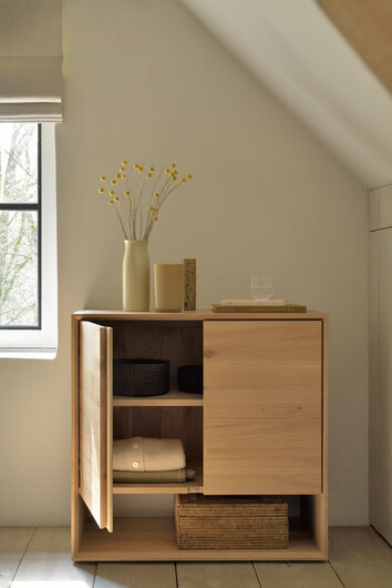 Ethnicraft-Nordic-II-Sideboard-2D-Miljo_1