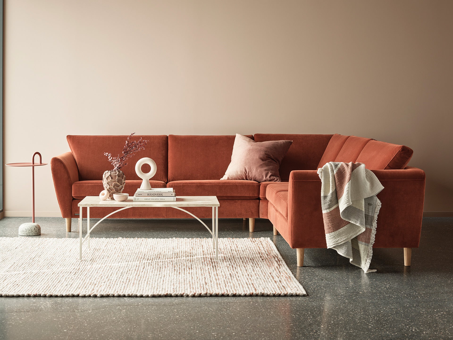 Olivia-3v2_5-i-Abby-Rust_low