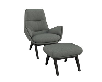 Moro Lænestol og fodskammel i stoffet Copparo Slate Grey med ben i sort eg