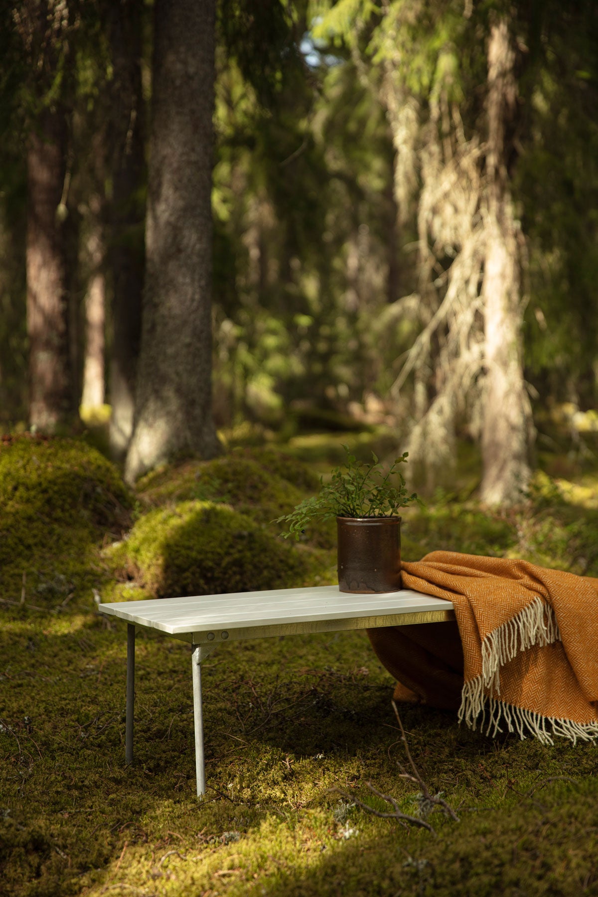 Grythyttan-Bank-8-Vitlackad-Ek-Miljo