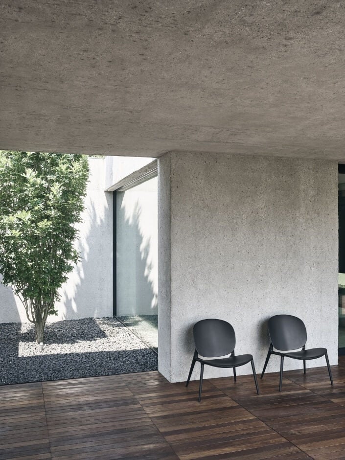 be-bop-chair-svart-miljo01