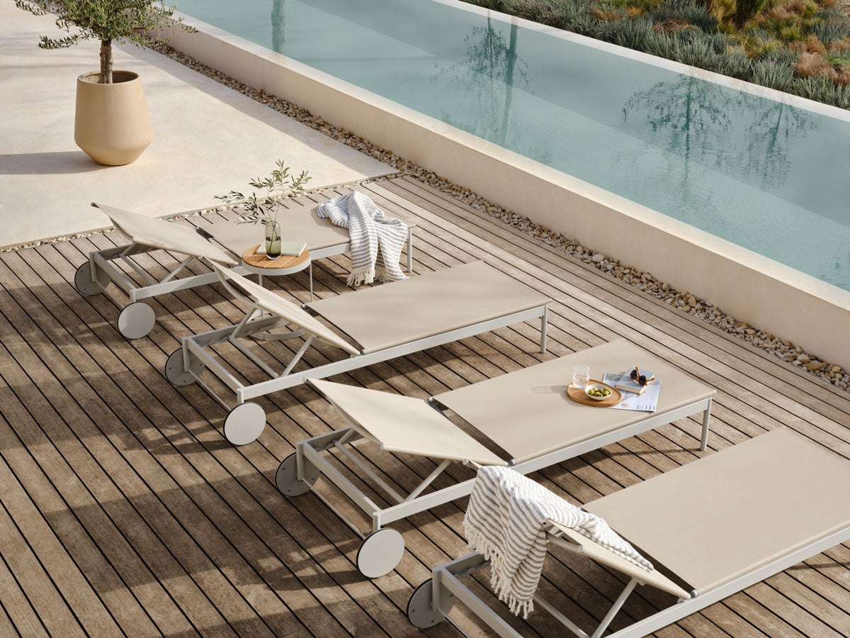 Bolia-Ease-Sun-Lounger-Lifestyle
