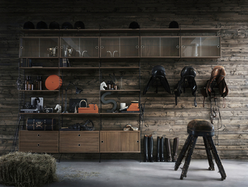 string-system-livingroom-walnut_black_landscape_medium